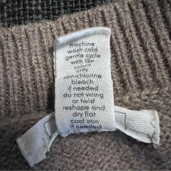 Full Tilt Tan Cropped Knit Long Sleeve Cardigan Size Small EUC - Picture 5 of 5